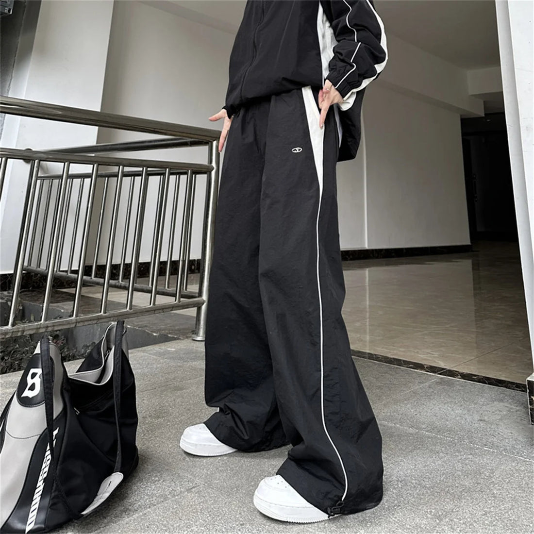 Women’s Casual Wide Leg Cargo Pants