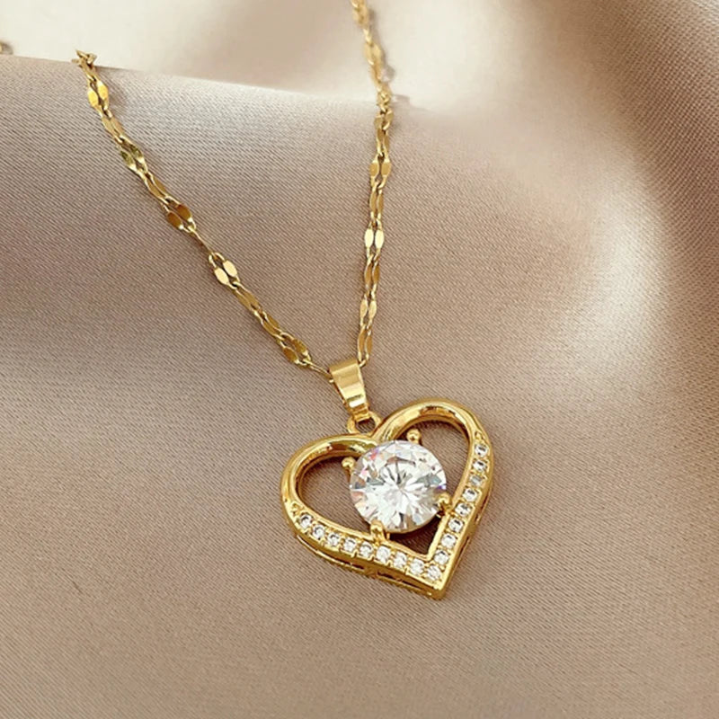 Heart Pendant Necklace Gold Stainless Steel Lips Chain