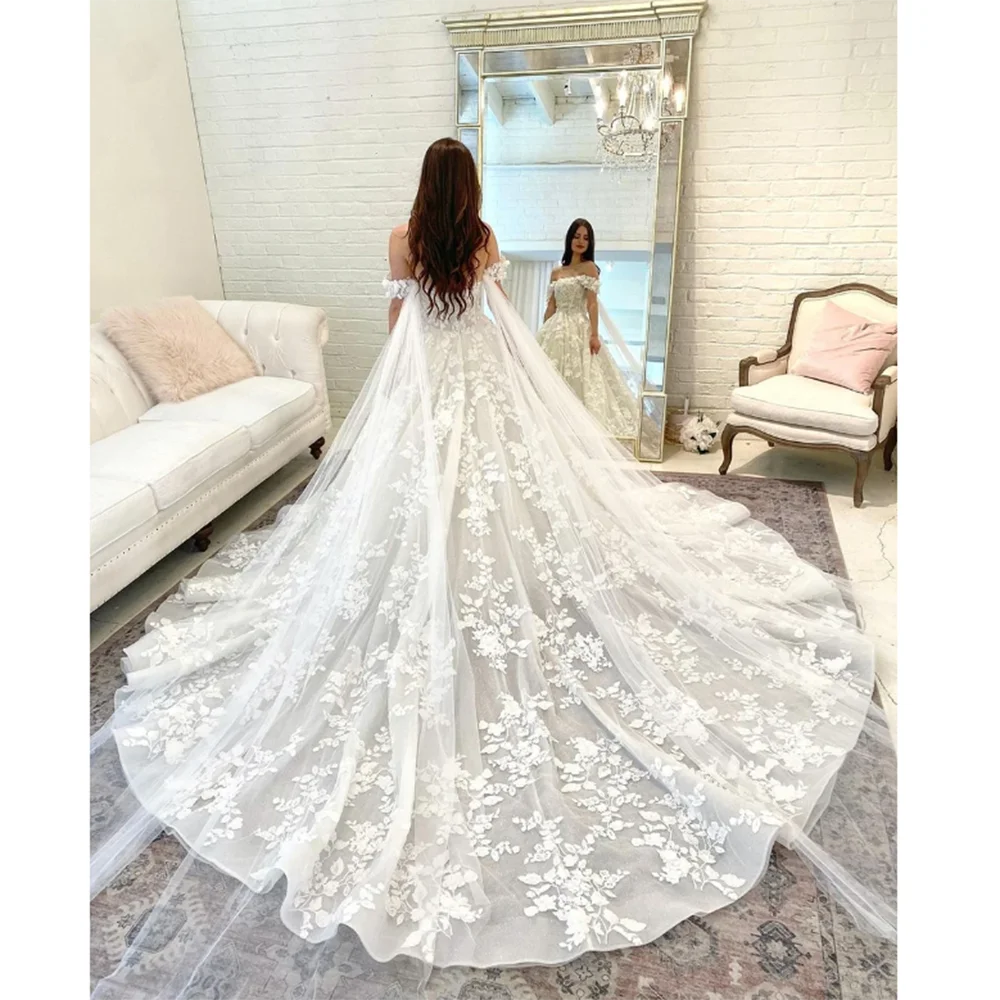 Exquisite Luxury Off-Shoulder Wedding Dress